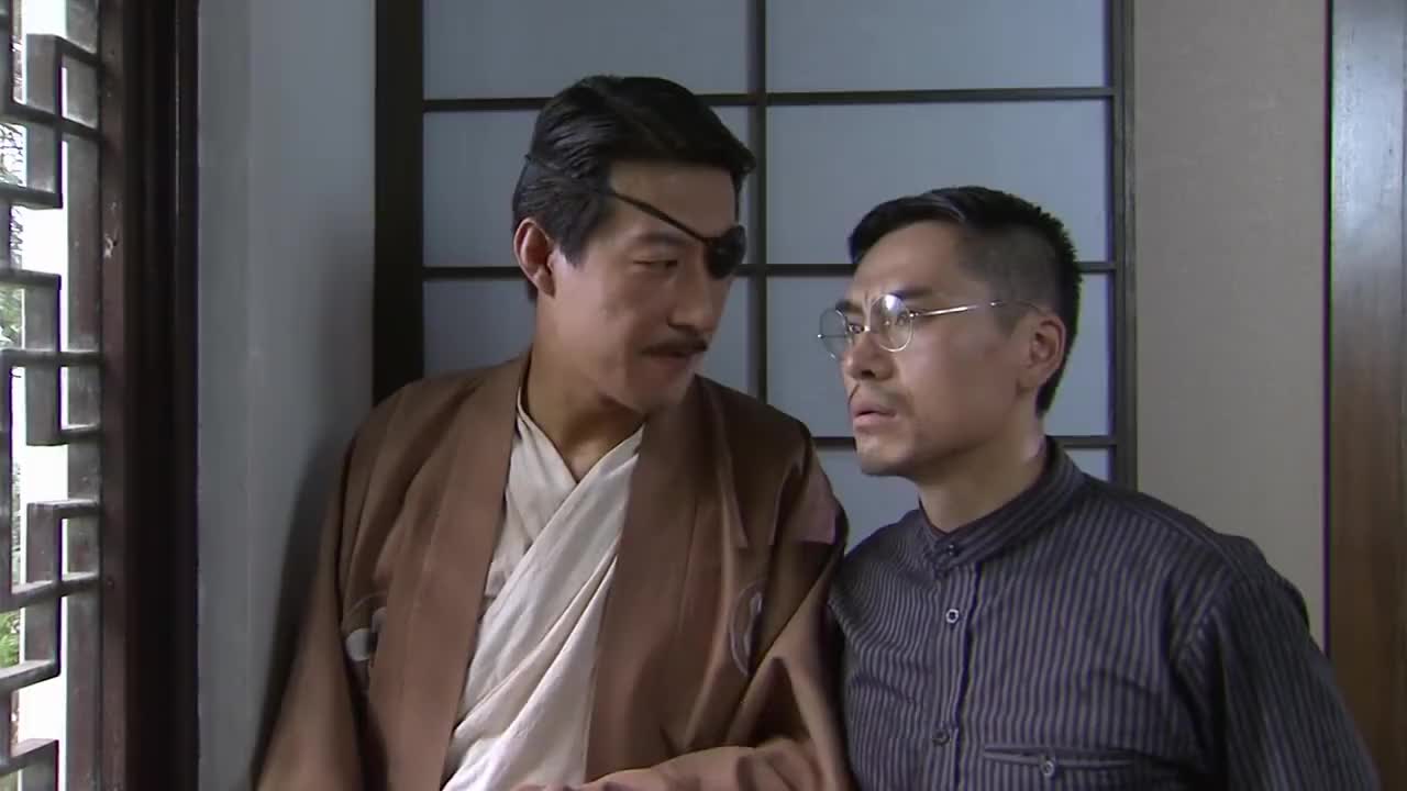 五号特工组马云飞何坚分头行动云子跟酒井聊天没发现危险到来