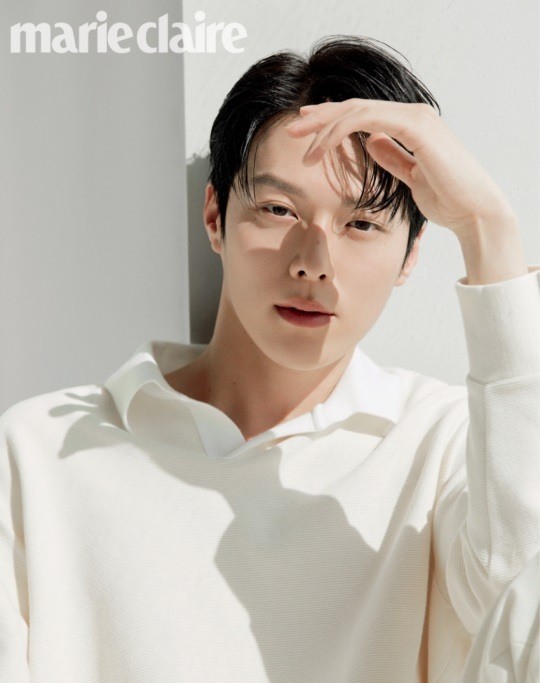 韩国艺人张基龙最新杂志写真曝光