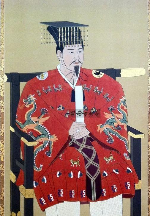 日本天皇这个称呼最早的文字记载,实在673年到688年前后天武天皇制定