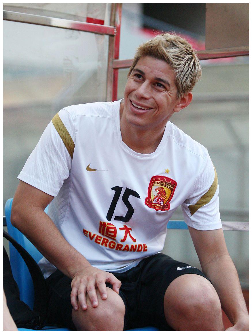 广州队功勋球员如何排名?孔卡,暴力鸟,艾克森,穆里奇和高拉特