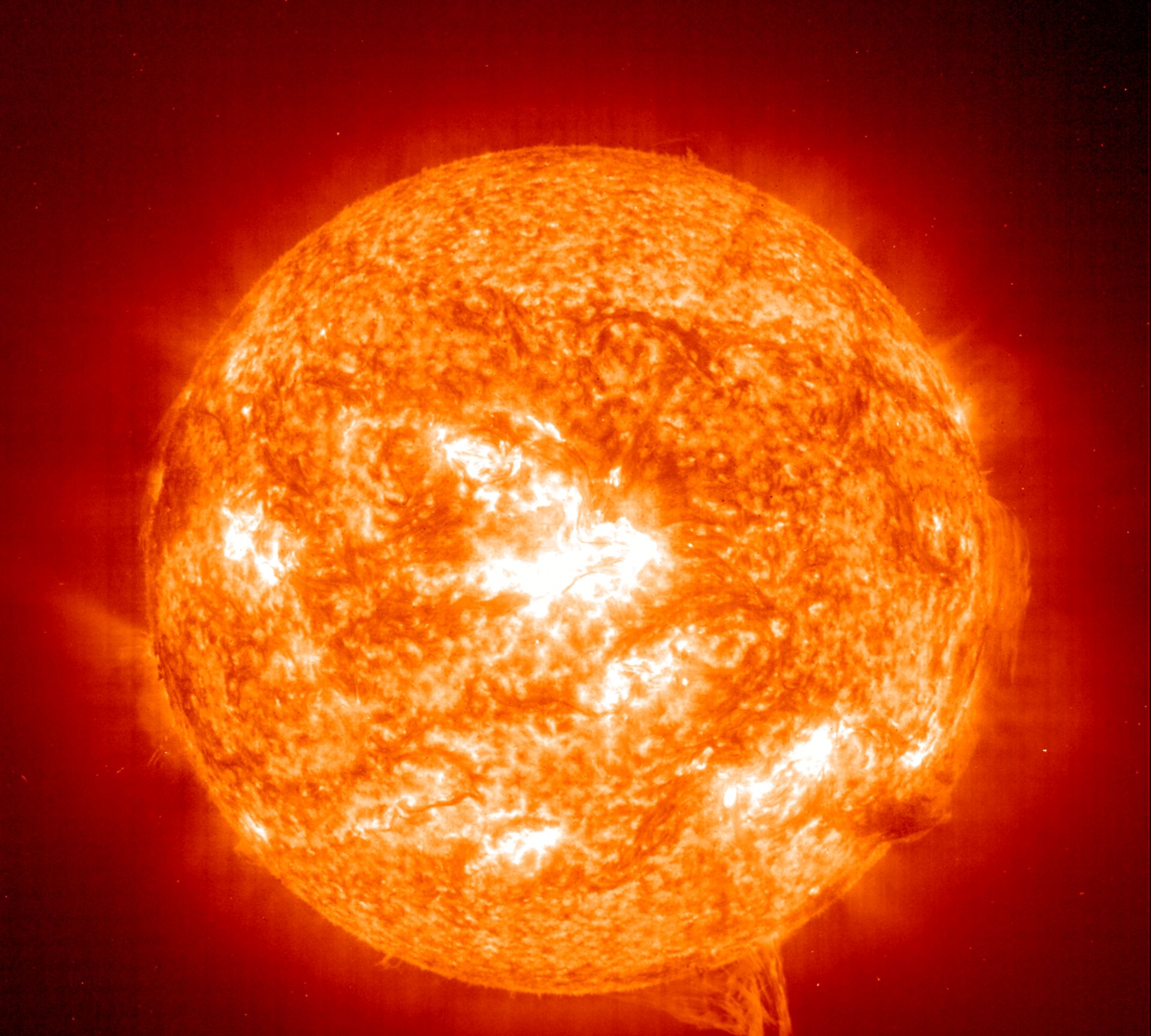 最强太阳闪焰将袭击地球干扰gps通讯卫星