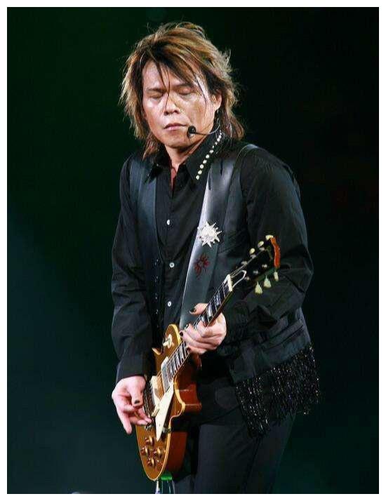 《挪威的森林》不仅摇滚还深情款款