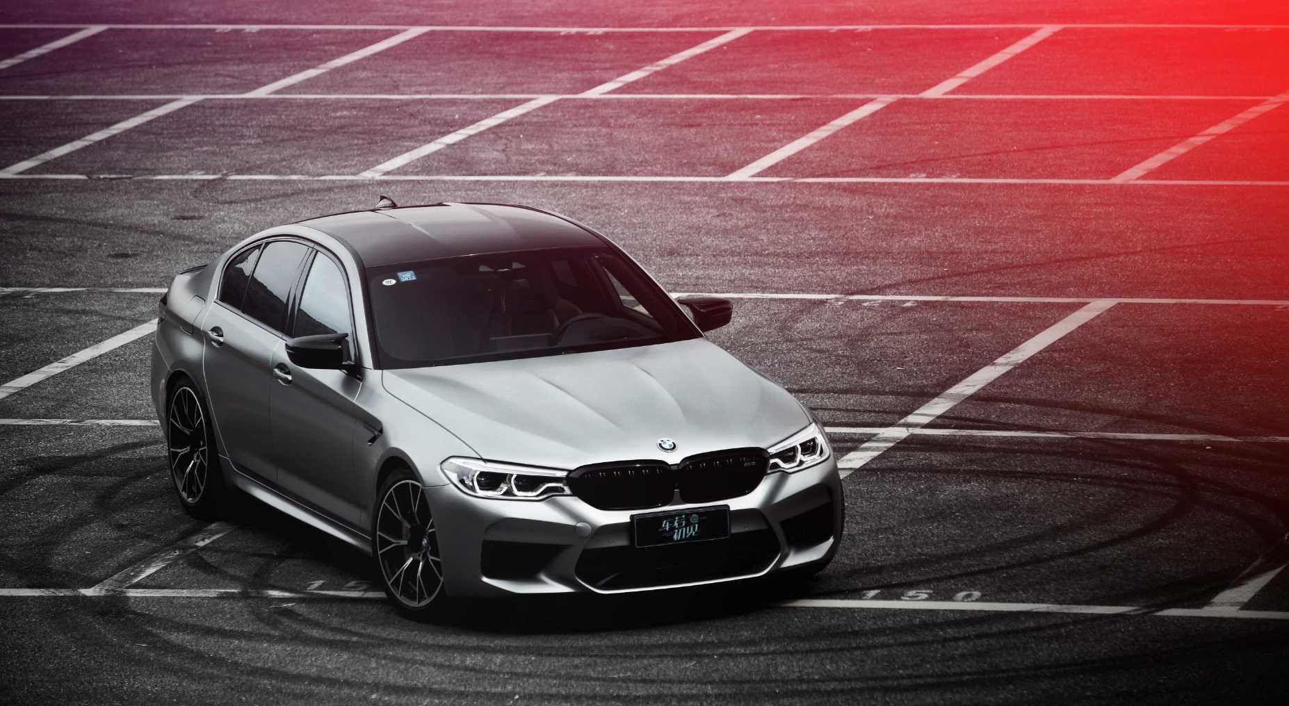 暴躁的宝藏bmwm5雷霆版