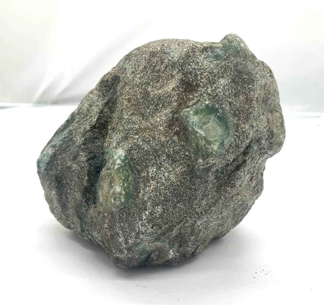 揭秘莫西沙翡翠原石的皮壳特征 - 知乎