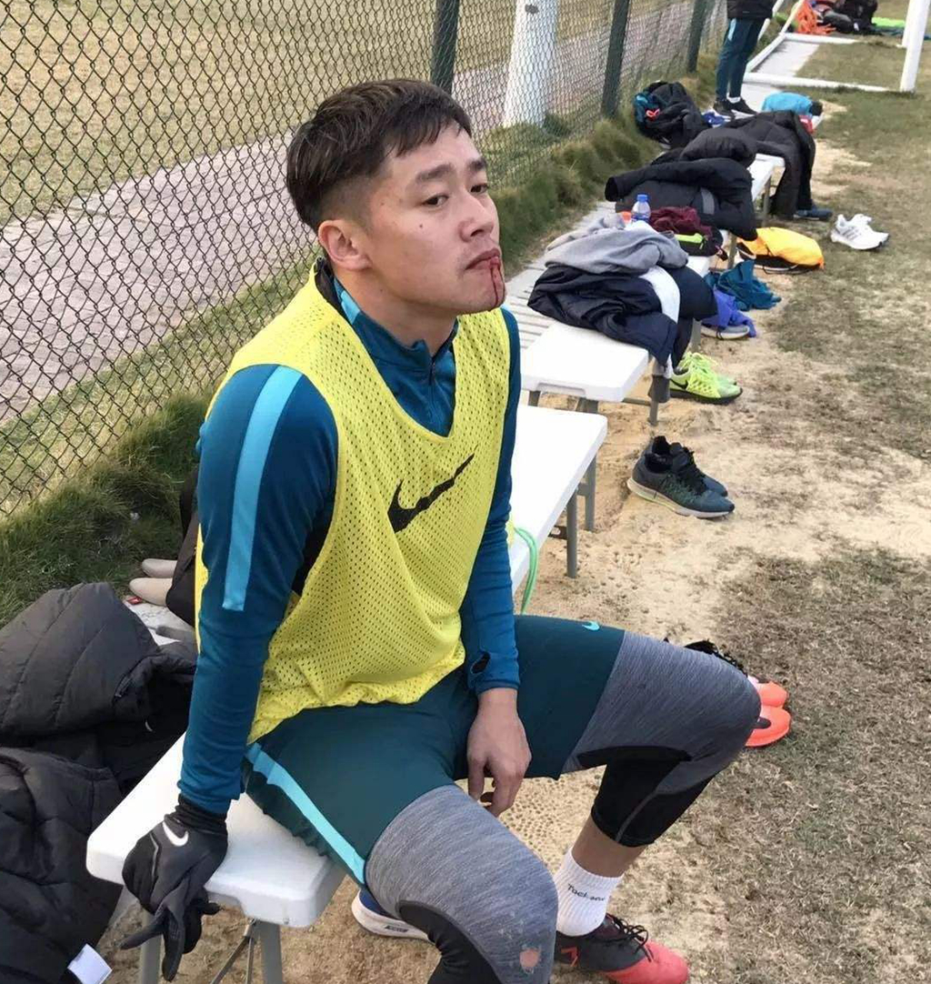 发着高烧完成球队首秀,妻子曾是优秀空姐|矫喆|山东鲁能|鲁能_新浪