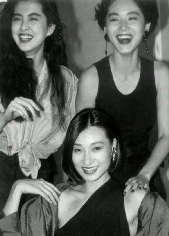 60岁王小凤近况曝光曾与王祖贤齐名嫁富商后生活幸福