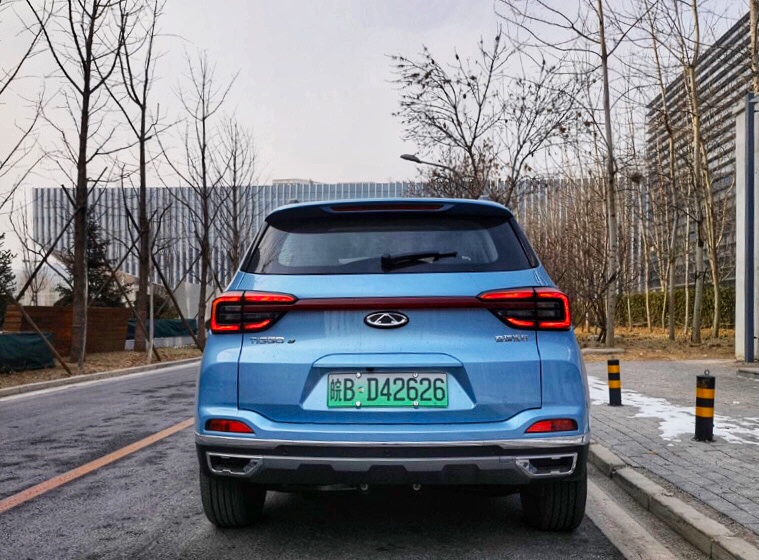 空间续航两不误 试驾奇瑞新能源瑞虎e-新浪汽车