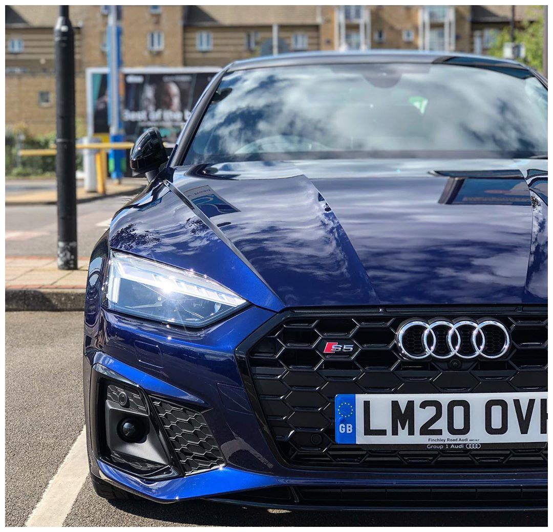 新款奥迪s5四门轿跑车实车 运动感很强