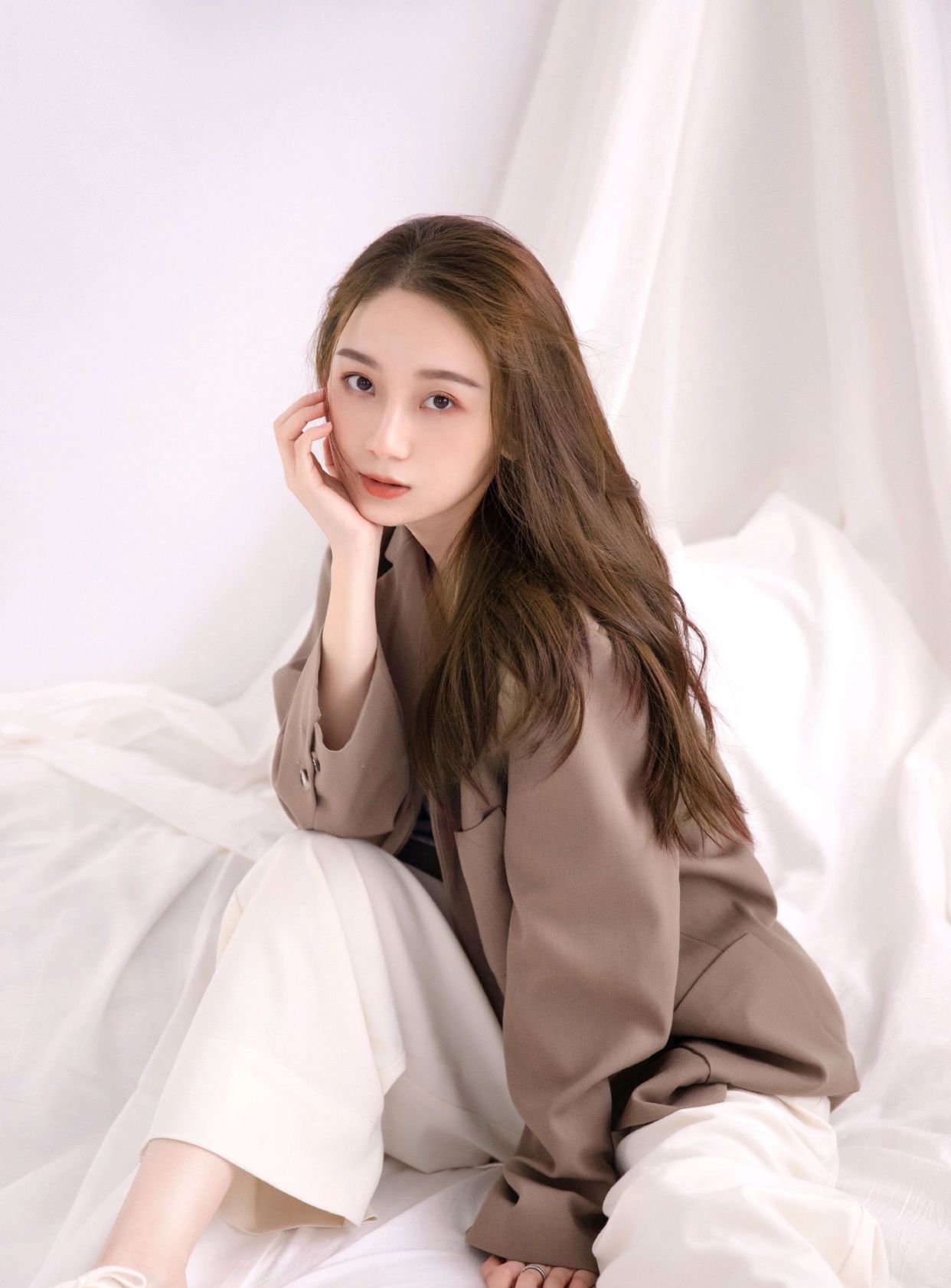 明星写真美图|陈梦希