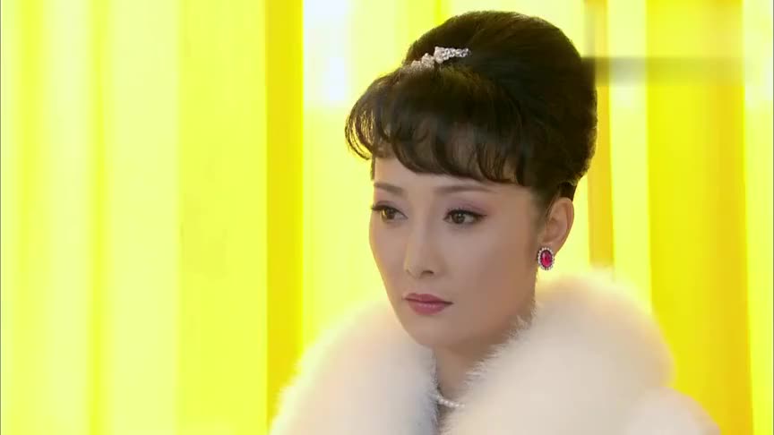 李玉回想起昔日皇后婉容,顿时潸然泪下,不料命运捉弄人啊