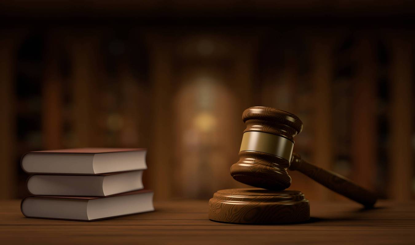 男子分手后报复,潜入女友家中投毒,贵州一审判其获刑四年 男子分手后报复,潜入女友家中投毒,贵州一审判其获刑四年