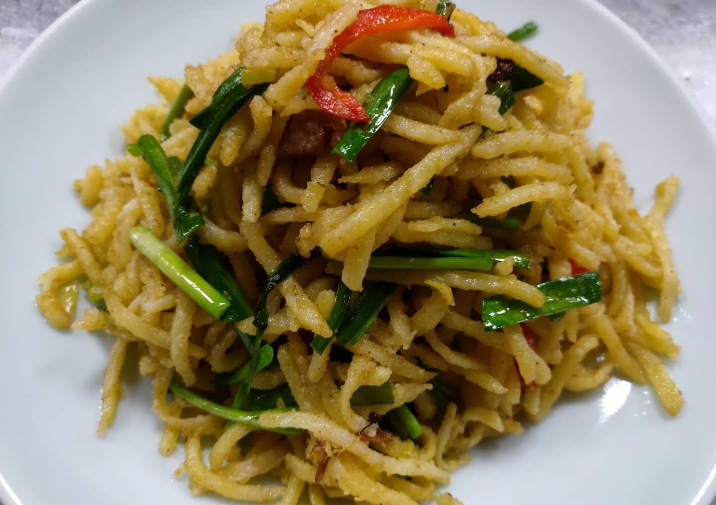 腌猪肉炒山药丸子__财经头条