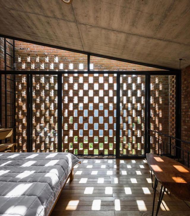 广东90后用红砖建370㎡别墅,邻居:从来没见过这样的墙壁