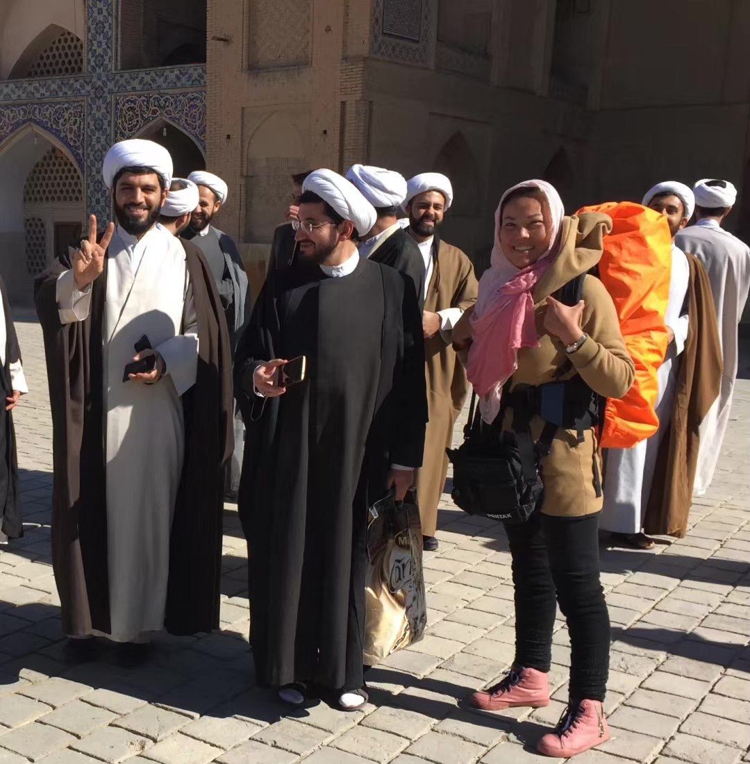 背包行走伊朗,清真寺遇见的阿訇们和那段历史