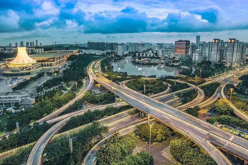 广西郁江河畔有座茉莉小城,已正式成为县级市,未来还将接入高铁_高清