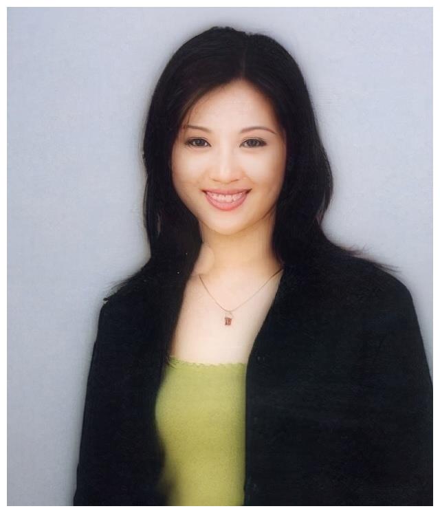 面对忙碌的工作与学习以及沉重的压力,王欢曾多次辛苦到默默落泪,落泪