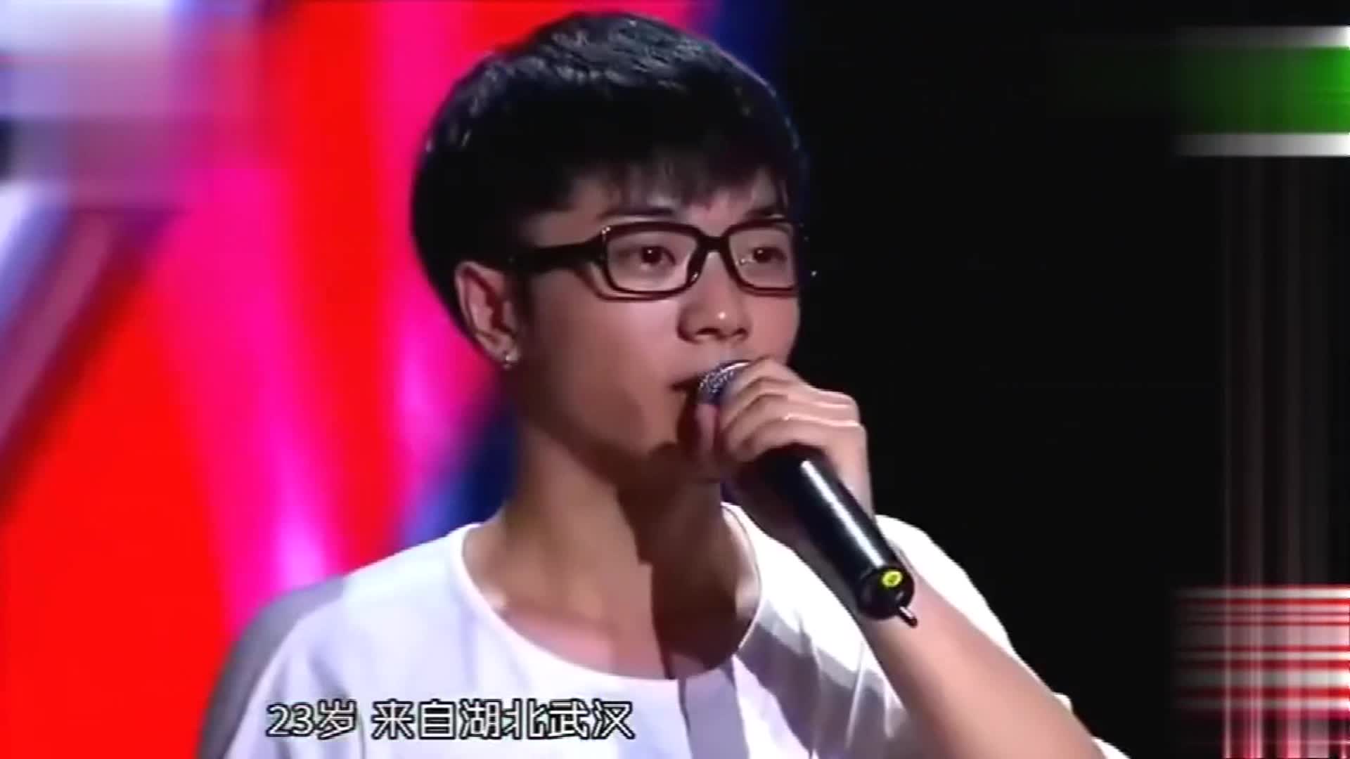 华晨宇当年参加快男海选现场,一首无字歌惊艳全场,冠军在招手!