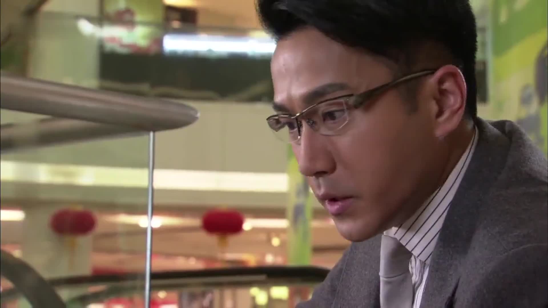 千山暮雪莫绍谦对陌生人这么温柔对待童雪就那么暴虐