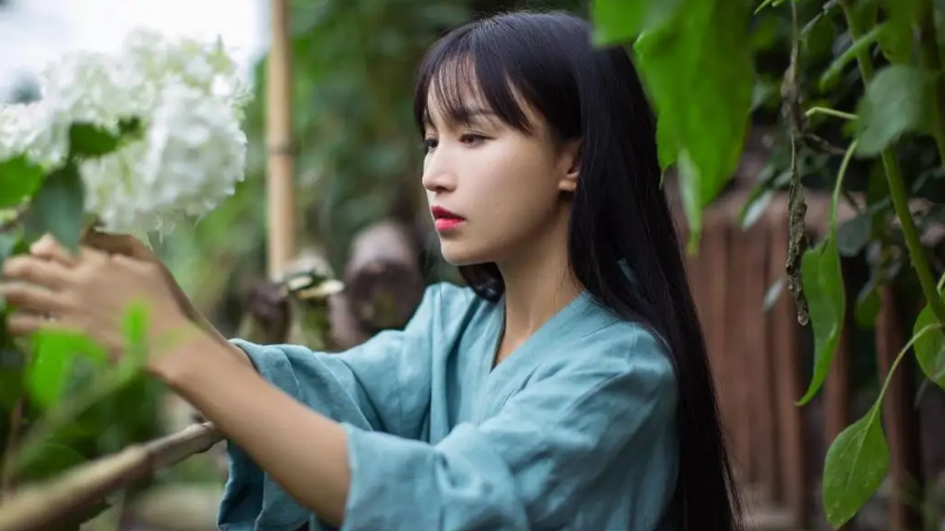 李子柒斥300余账号恶意侵权!霸气喊话:让背后花钱的人失望了