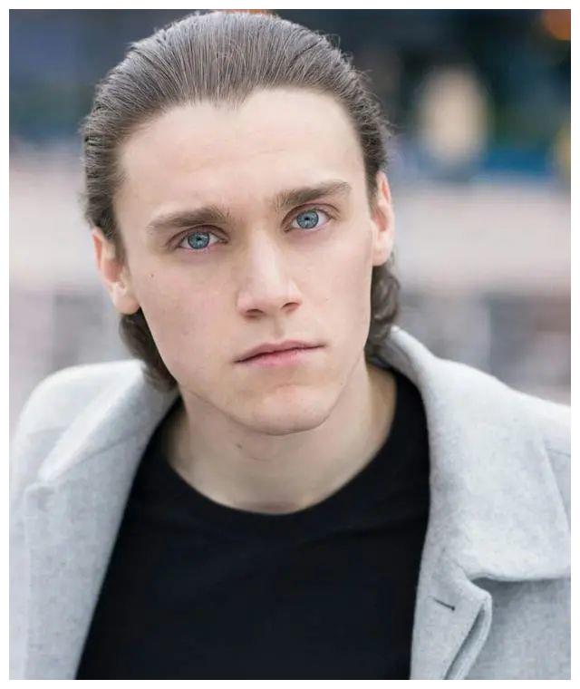 小斯内普长大成阳光型男还给自己的小猫分学院