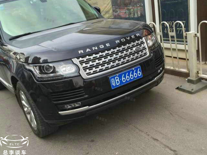 0运动版而已,在网上估值了一下车牌,价值688万,估值仅供参考.