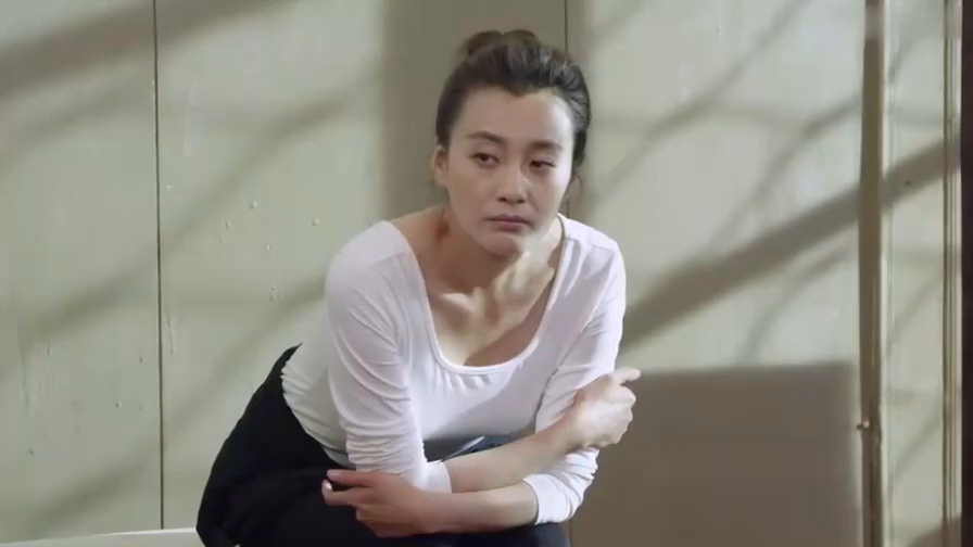 平凡岁月:朵朵没时间练习,昔日主角竟沦落到端茶倒水!