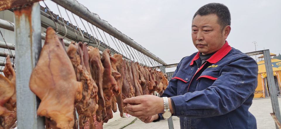 捐出3000斤大米给西安抗疫加油！南充嘉陵龙蟠镇这个乡亲的举动…休闲区蓝鸢梦想 - Www.slyday.coM