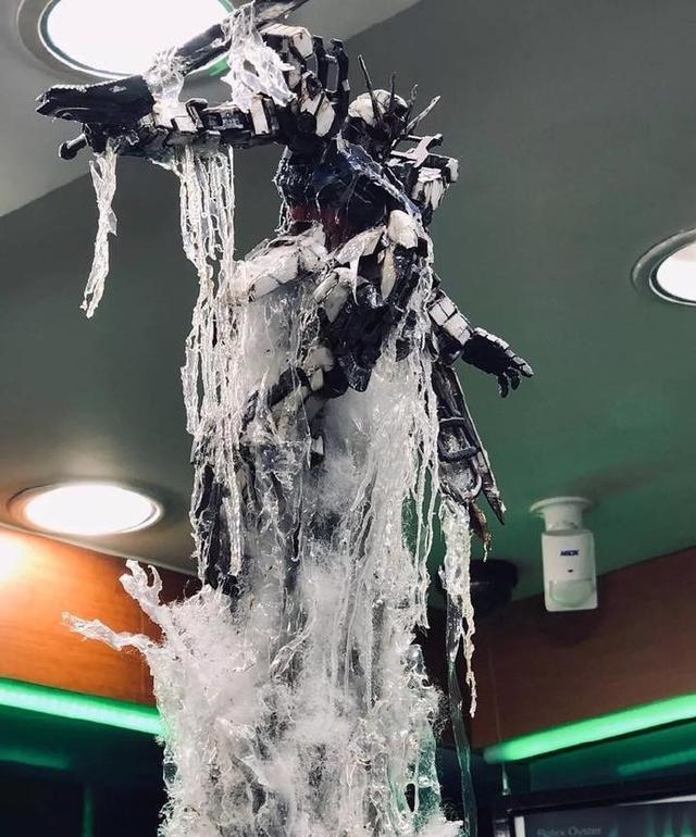 深度战损改造出水强袭高达模型