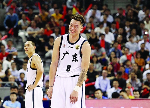 cba名宿朱芳雨地下室被淹,学会了四大道理