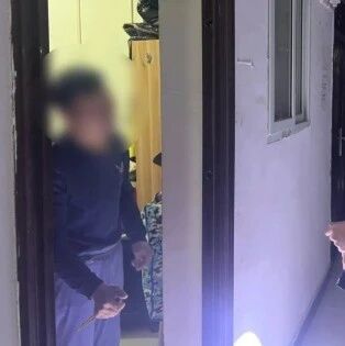 男子深夜上门讨 4000 元欠款，对方猝死，家属索赔被法院驳回。