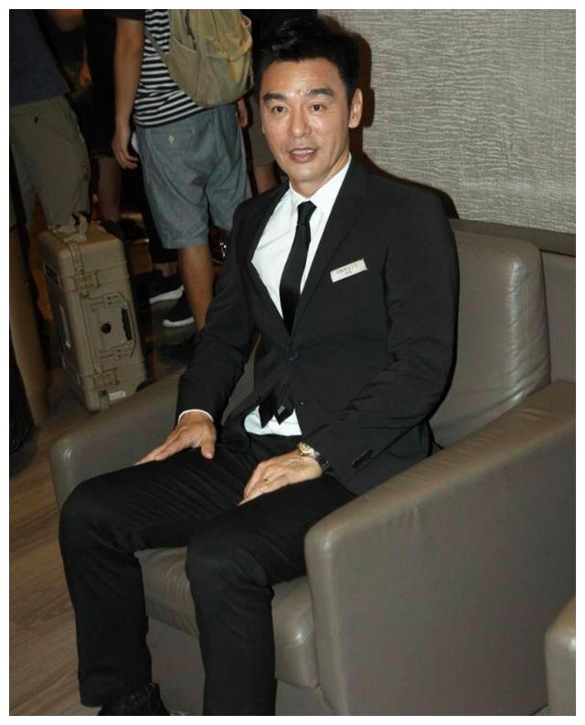 双料视帝袁伟豪被指上亿驸马直言富家女称得上,曾做私人助理