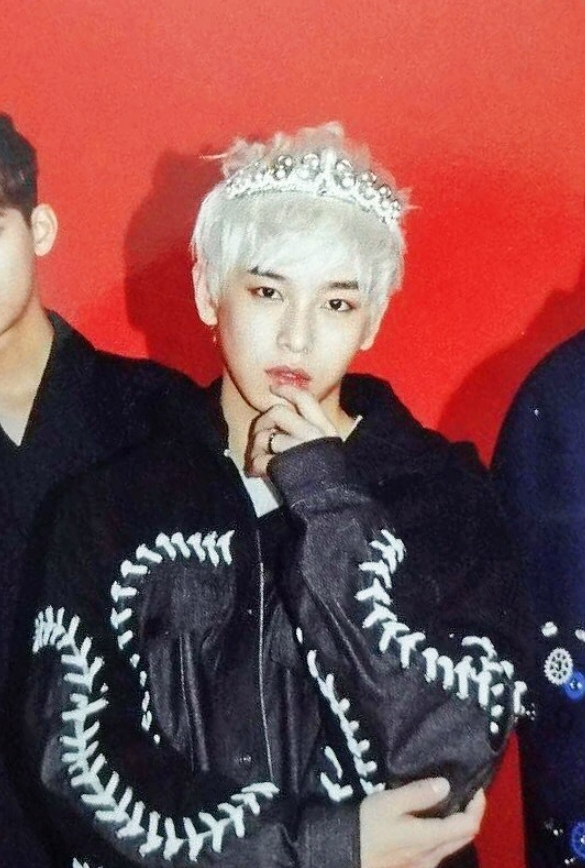 彭昱畅直播被粉丝疯狂截图,瘦身成功后判若两人,粉丝都认不出