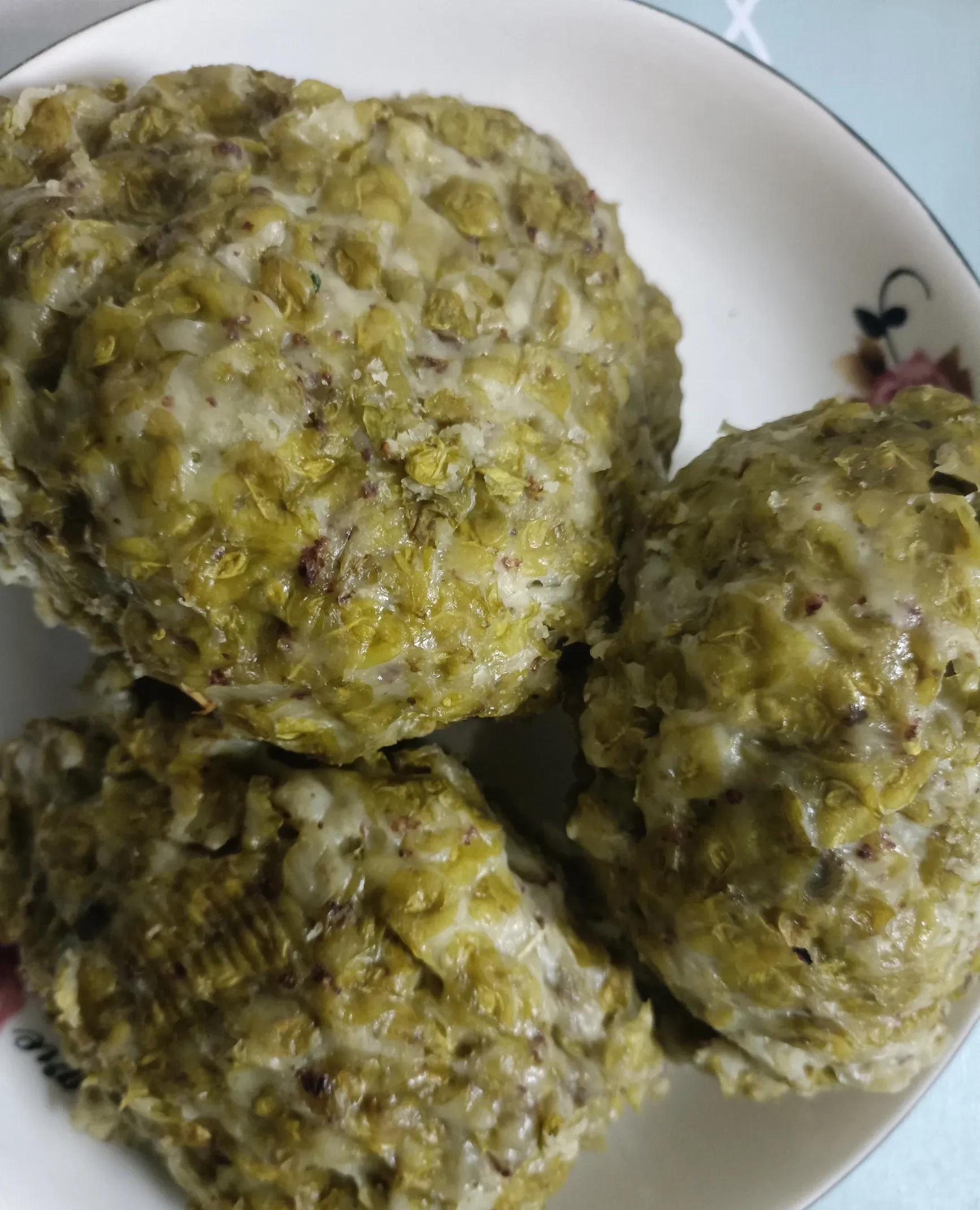 榆钱馍吃着真过瘾