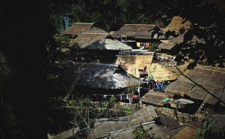 云南一边境小村庄,人称"小丽江",却因"野味"令人望而却步