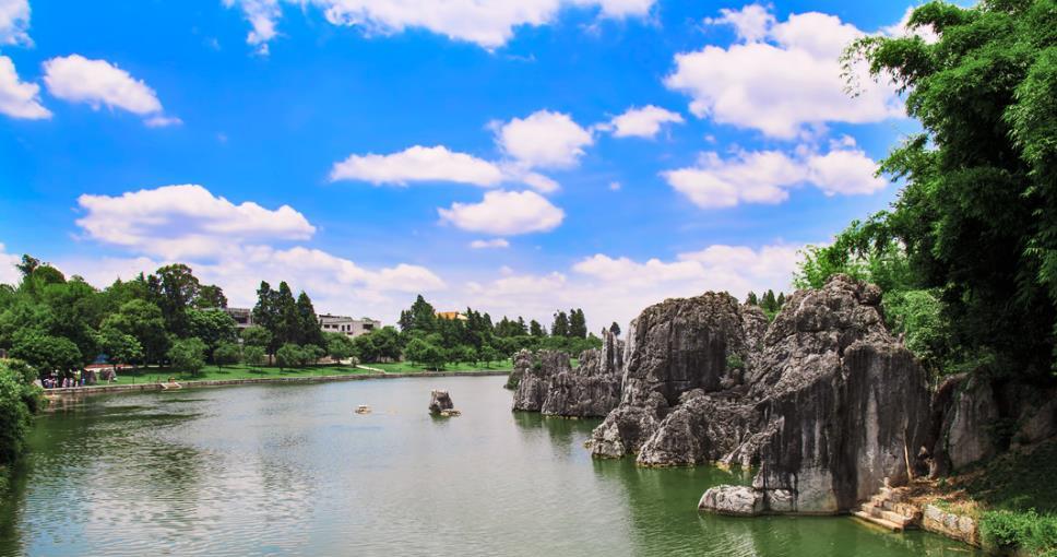 丽江必去景点排行_丽江古城景区上榜!文旅部公示第一批国家级夜间文化和旅游消费集聚...