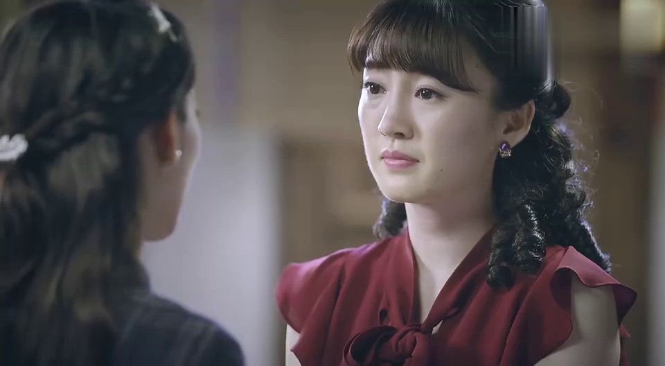 烈火刀影伊敏和小夏假扮情侣西餐厅约会,就是为了刺杀小鬼子