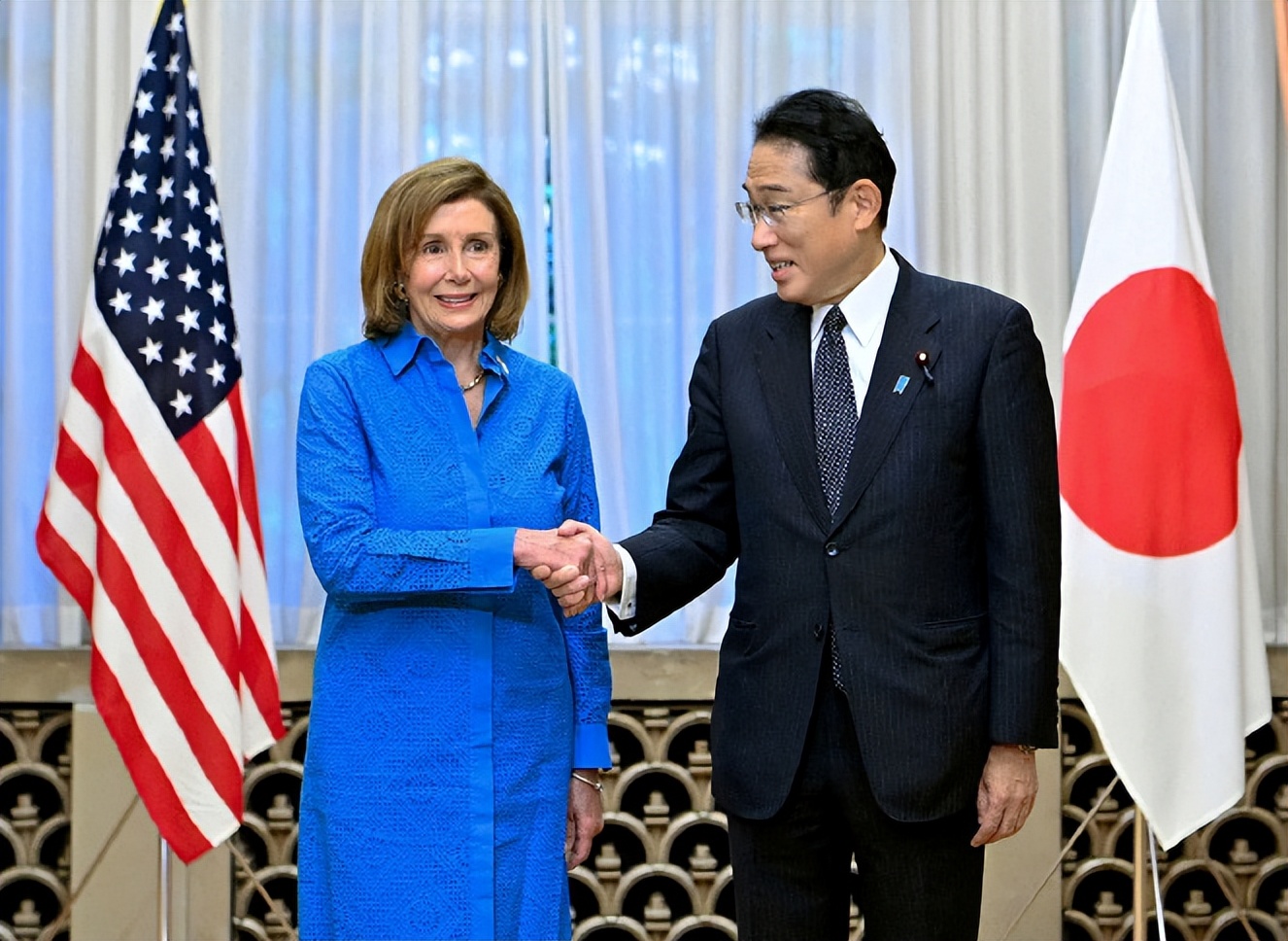 日官员说日本可给韩国当大哥,韩网友:在祖上我们是你爷爷休闲区蓝鸢梦想 - Www.slyday.coM 日官员说日本可给韩国当大哥,韩网友:在祖上我们是你爷爷休闲区蓝鸢梦想 - Www.slyday.coM