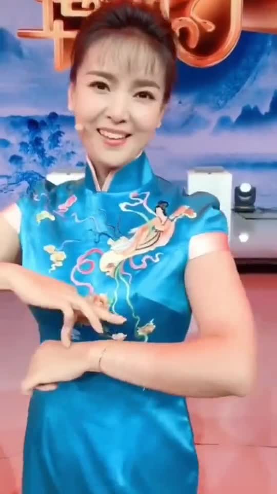 陈琨唱的真好,人美歌甜!_手机新浪网