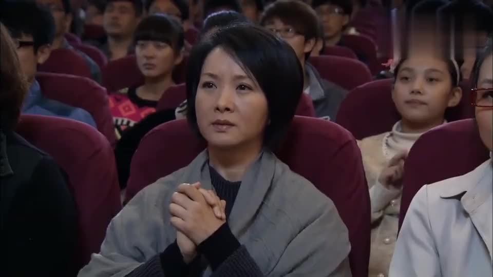 笑笑比赛舞蹈台上直博寻找袖珍妈妈:我的妈妈是124厘米的袖珍人