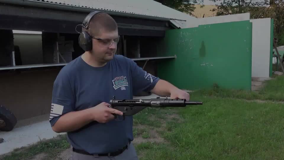 二战时期的廉价神器:司登mkii冲锋枪,做工虽然粗糙但耐用