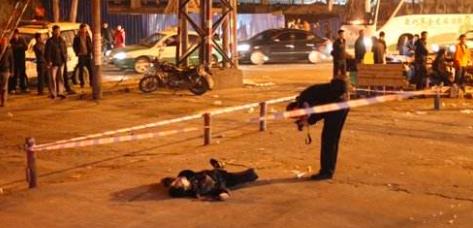 河北一男子酒后当街行凶，致1死10伤休闲区蓝鸢梦想 - Www.slyday.coM