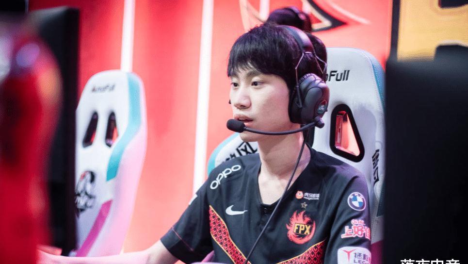 doinb谈使用璐璐:被lck骗了!训练赛璐璐胜率接近百分百