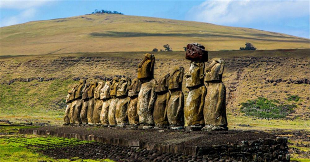 好奇号又拍到了火星表面出现人脸雕塑或与摩艾雕像有关