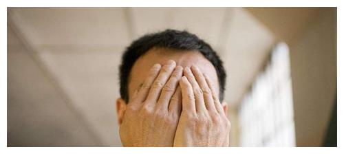 带胖女友回家遭爸妈无情反对，2年后民政局偶遇，我悔断肠休闲区蓝鸢梦想 - Www.slyday.coM