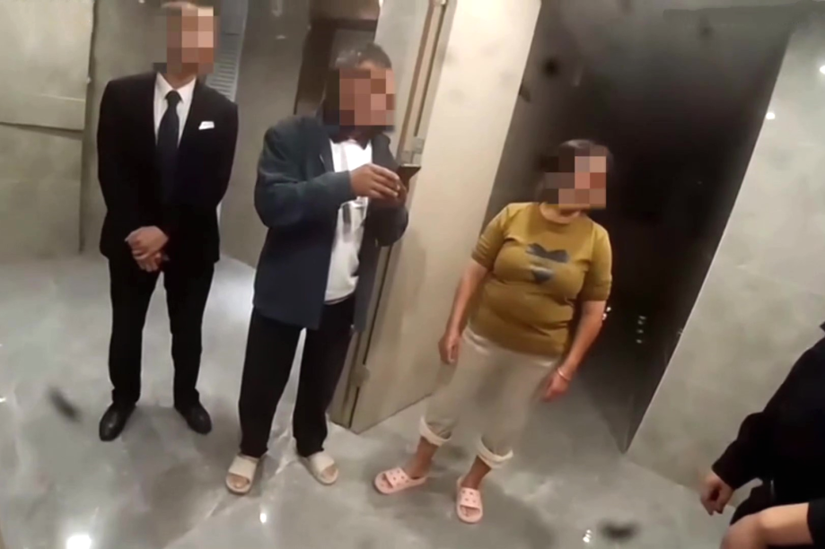 女子家门口快递频丢，抓出邻居小偷，反遭指责找茬