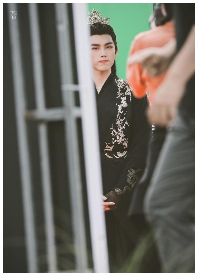 皓衣行花絮照流出罗云熙牵手陈飞宇或许超越陈情令