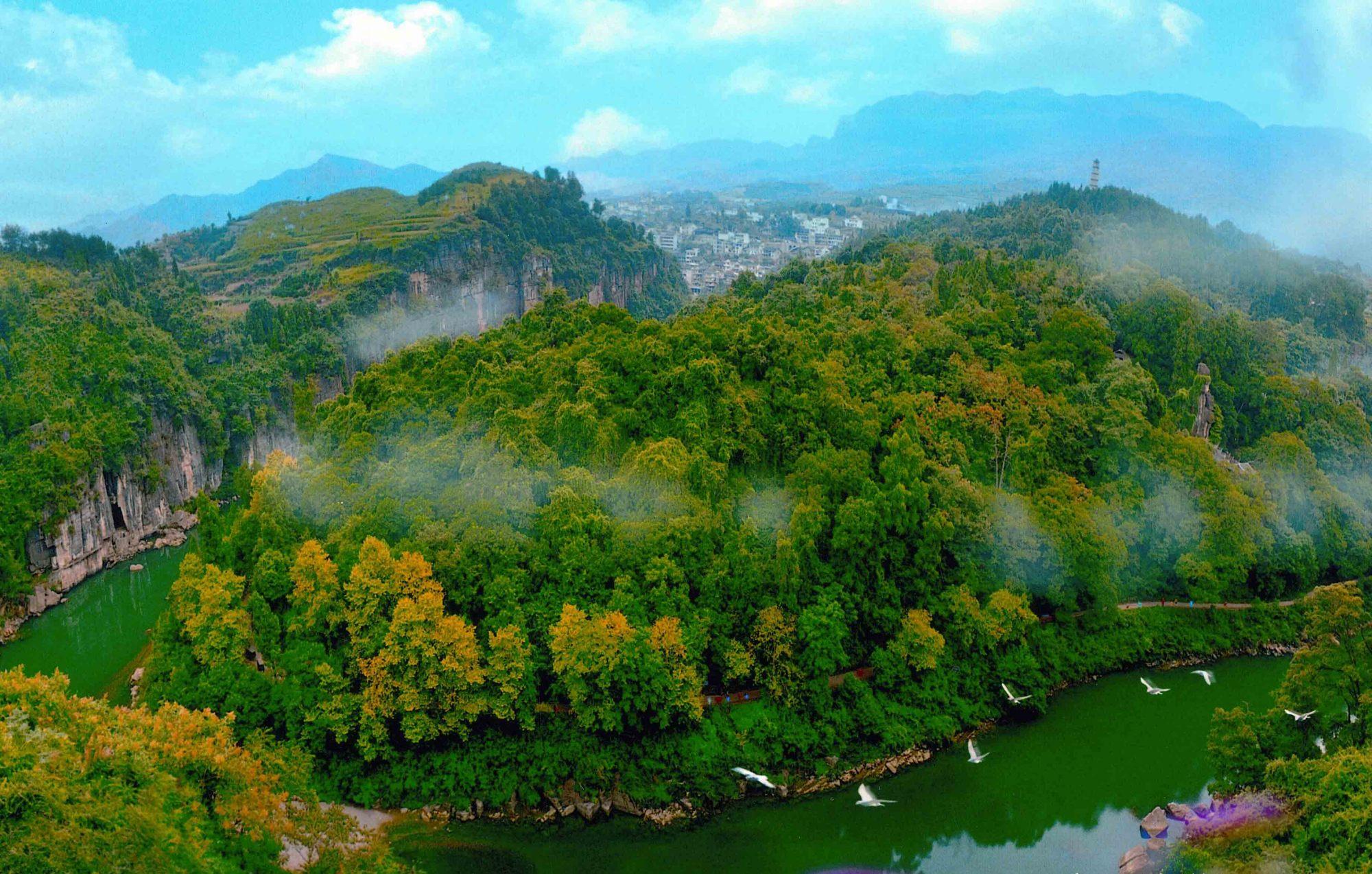 湖南不二门,以佛系温泉为特色的城中森林公园,吸引着大批游客