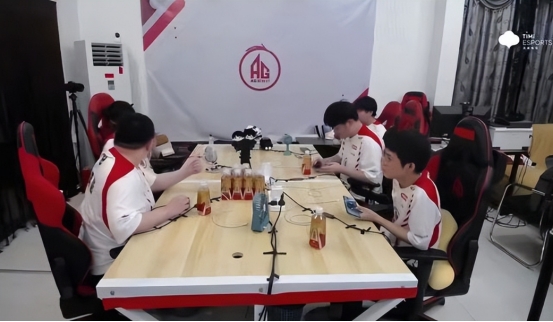 AG下一代野王出现,张角曝出未央买入细节,这300W花得太值了!休闲区蓝鸢梦想 - Www.slyday.coM AG下一代野王出现,张角曝出未央买入细节,这300W花得太值了!休闲区蓝鸢梦想 - Www.slyday.coM