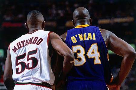 奥尼尔统治力这么强,为何连篮板王都没拿过,因为他遇到这几个人