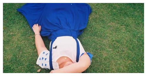 带胖女友回家遭爸妈无情反对，2年后民政局偶遇，我悔断肠休闲区蓝鸢梦想 - Www.slyday.coM